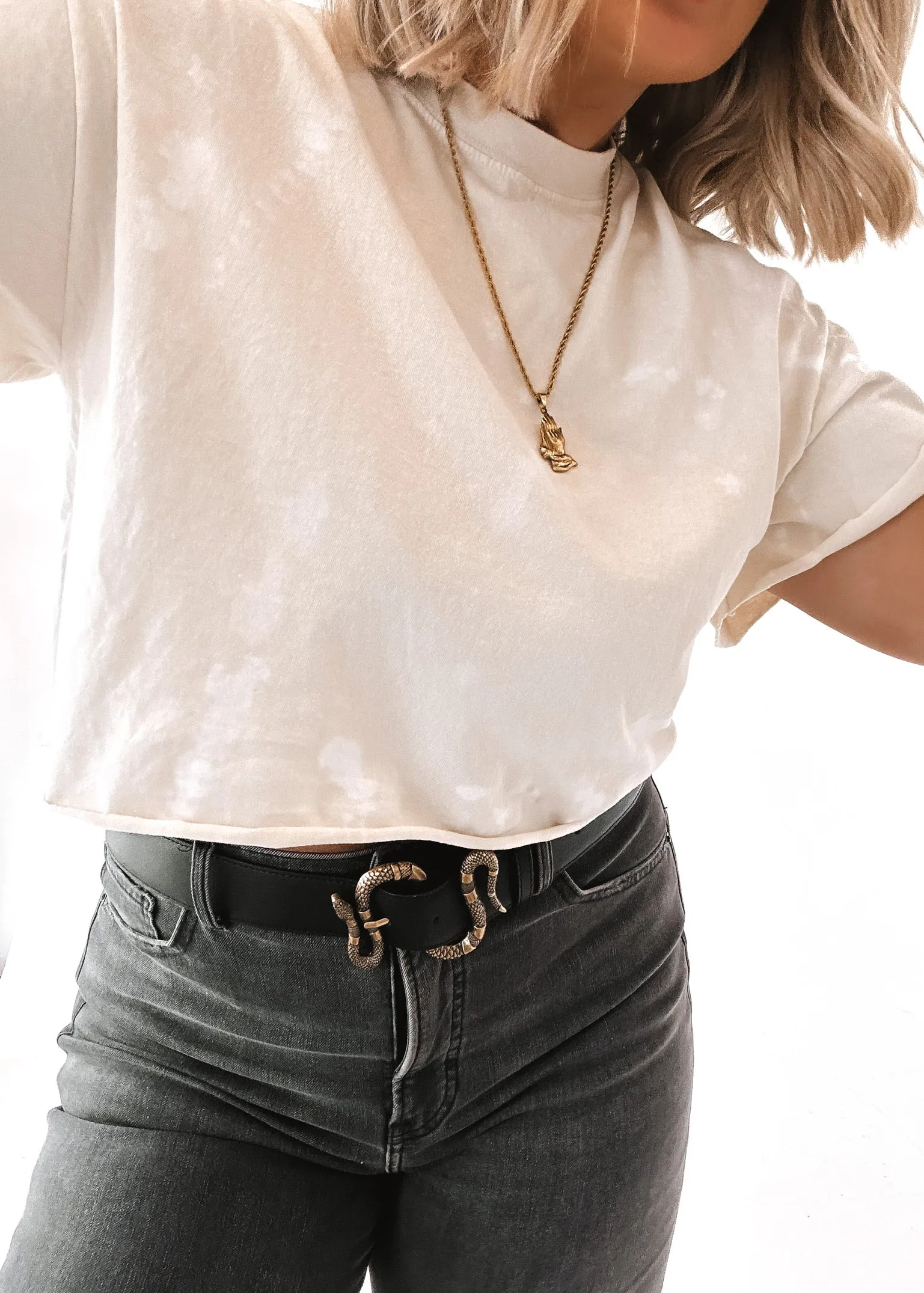 CROPPED PEBBY BASICS BLEACHED OUT IVORY TEE