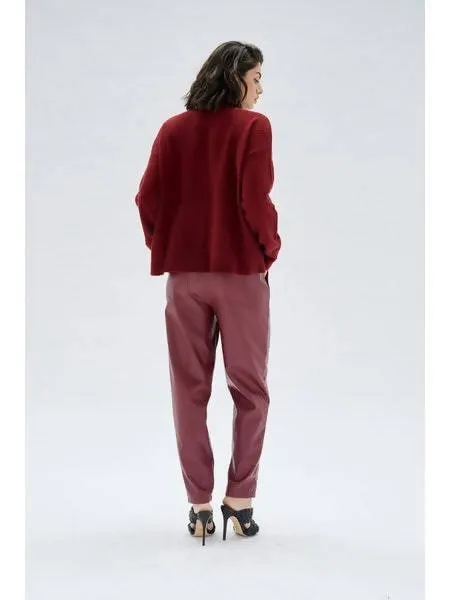 Harhoura Knit Jumper in Wine