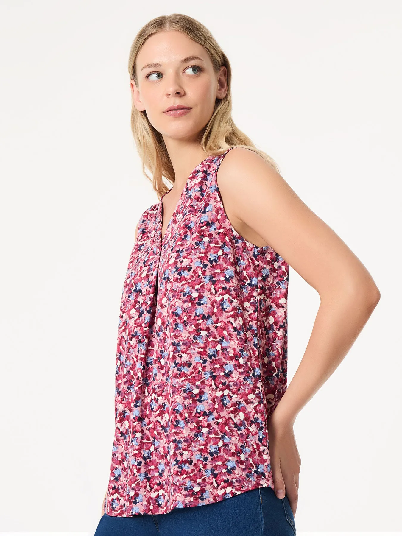 Plus Printed Sleeveless V-Neck Top, Moss Crepe